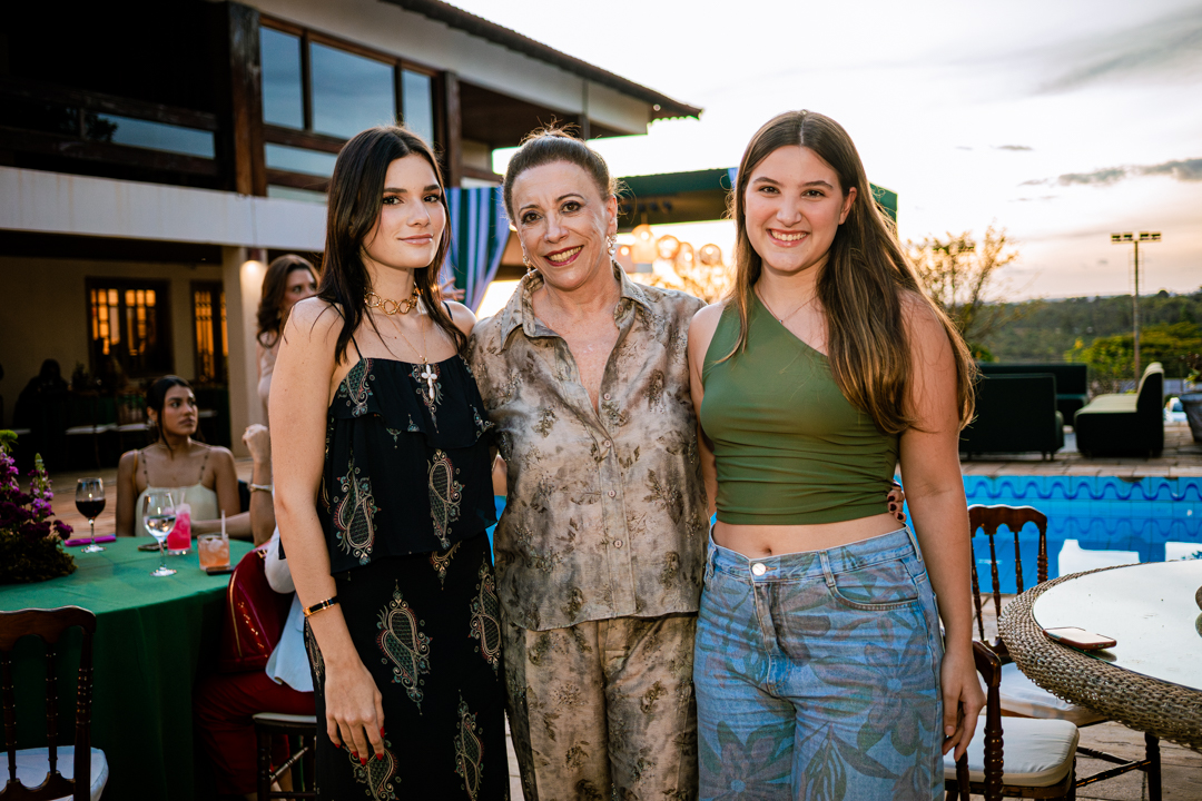 Luana Naoum, Rosângela Bimonti e Clara Furquim