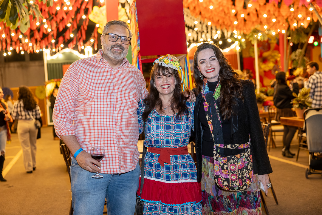 Umberto Navarro, Carolina Lancelle e Alessandra Araújo