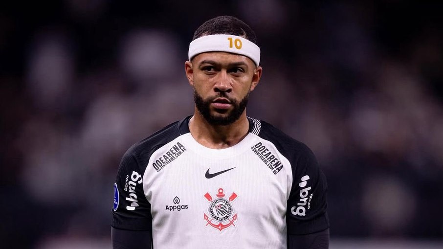 Memphis Depay afirma ter direito a receber mais de R$ 6 milhões Memphis Depay afirma ter direito a receber mais de R$ 6 milhões