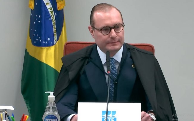 Zanin vota por responsabilizar redes sociais por conteúdos de terceiros Zanin vota por responsabilizar redes sociais por conteúdos de terceiros
