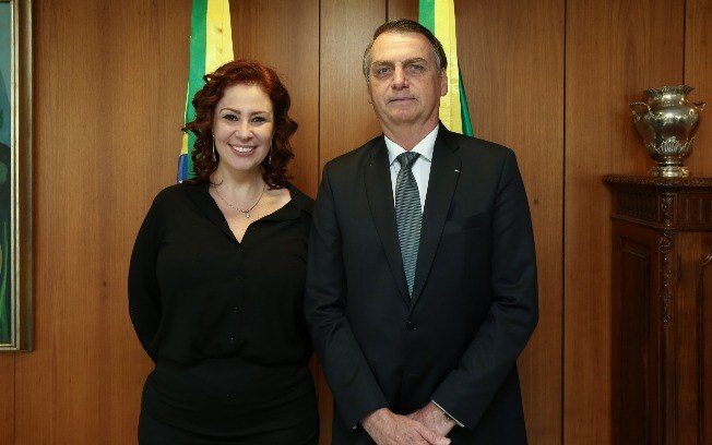 Inicialmente, Bolsonaro falaria à PF, nesta quinta-feira (05), sobre a saída de Zambelli do Brasil, mas o depoimento ficou restrito à atuação de Eduardo Bolsonaro nos EUA