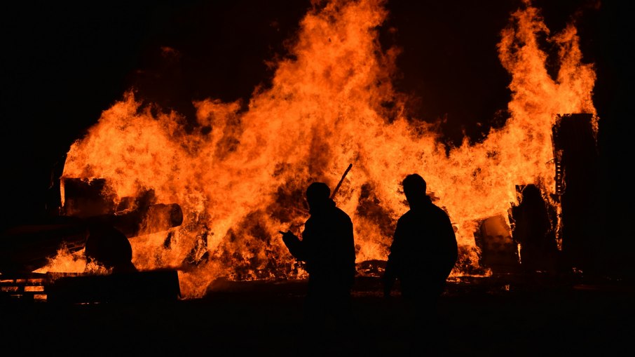 Ataque a tiros deixa dois mortos durante combate a incêndio em montanha de Idaho, nos EUA