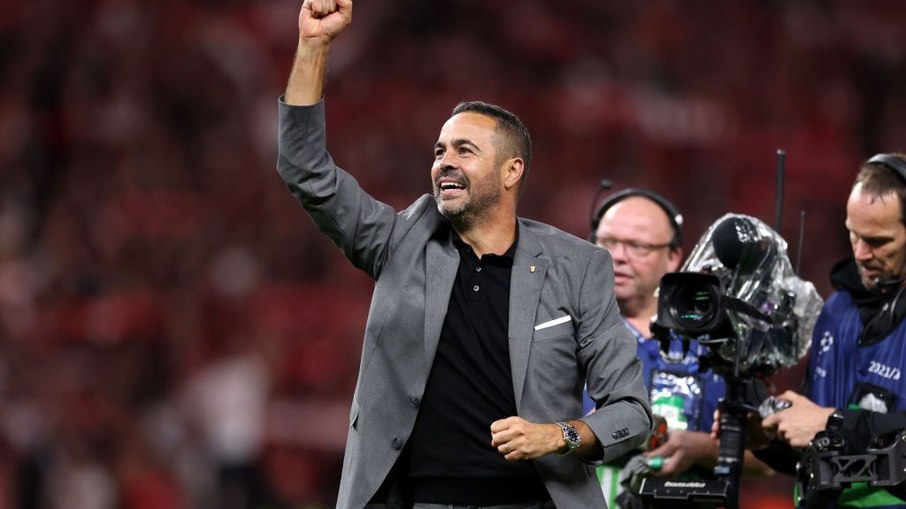 Artur Jorge conquistou o Brasileirão e a Libertadores com o Botafogo Artur Jorge conquistou o Brasileirão e a Libertadores com o Botafogo