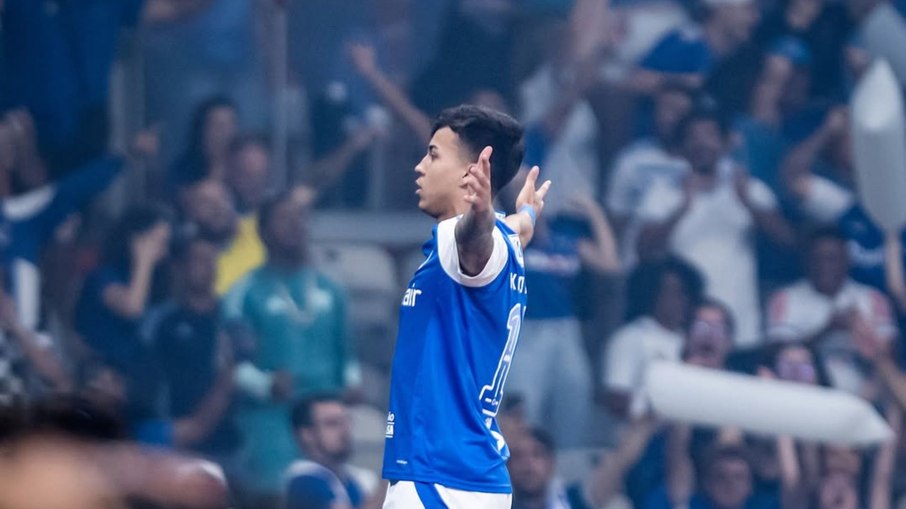 Kaio Jorge marca dois na vitória do Cruzeiro sobre o Palmeiras Kaio Jorge marca dois na vitória do Cruzeiro sobre o Palmeiras