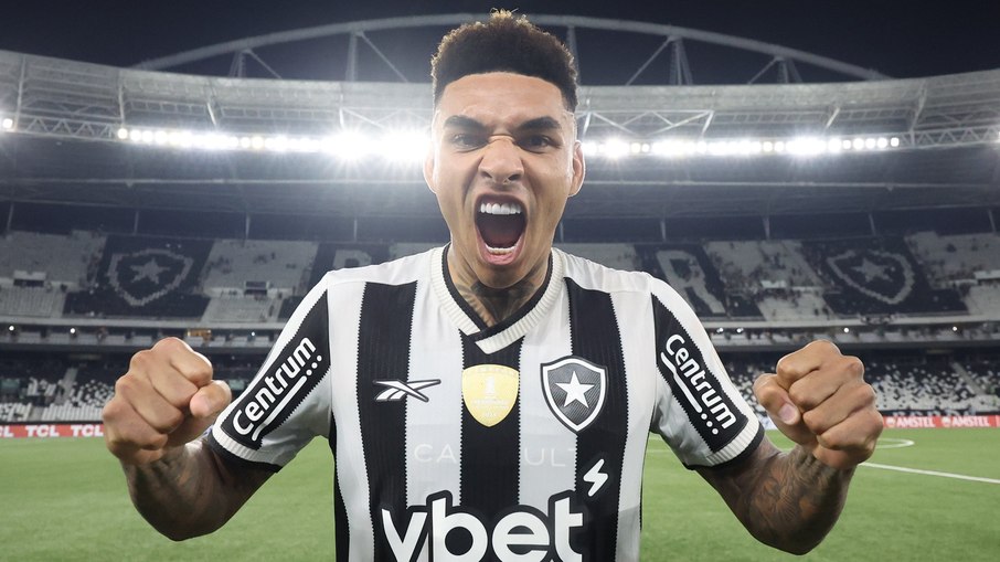 Botafogo e Ceará fazem um duelo de alvinegros no Campeonato Brasileiro Botafogo e Ceará fazem um duelo de alvinegros no Campeonato Brasileiro