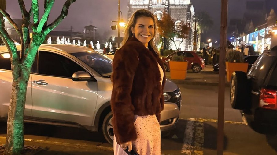 Irmã de Cristiano Ronaldo se assusta com frio no Brasil Irmã de Cristiano Ronaldo se assusta com frio no Brasil