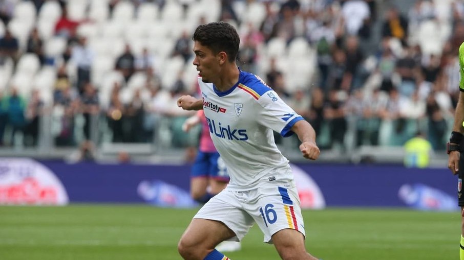 Joan González abandona o futebol aos 23 anos por problema cardíaco Joan González abandona o futebol aos 23 anos por problema cardíaco