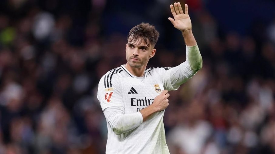 Real Madrid passa sufoco; Raul Asencio foi expluso