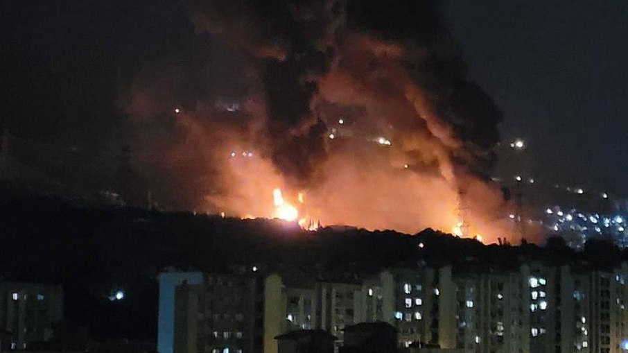 Incêndio em instalações energéticas do Irã após ação de Israel Incêndio em instalações energéticas do Irã após ação de Israel