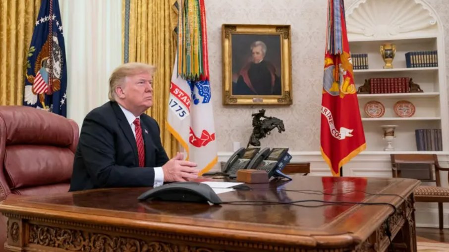 Trump anunciou as medidas diretamente do Salão Oval, na Casa Branca Trump anunciou as medidas diretamente do Salão Oval, na Casa Branca