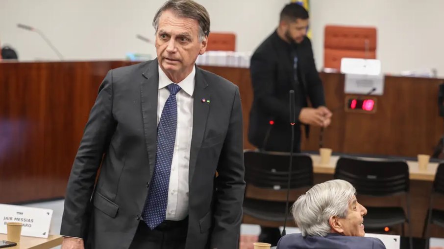 PGR pede condenação de Bolsonaro e mais 7 réus por golpe de Estado PGR pede condenação de Bolsonaro e mais 7 réus por golpe de Estado