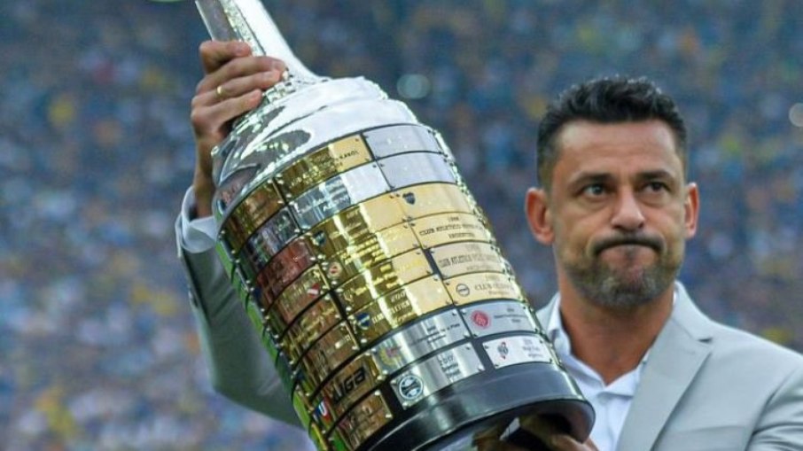 Fred está na torcida e diz que o Fluminense fez história Fred está na torcida e diz que o Fluminense fez história