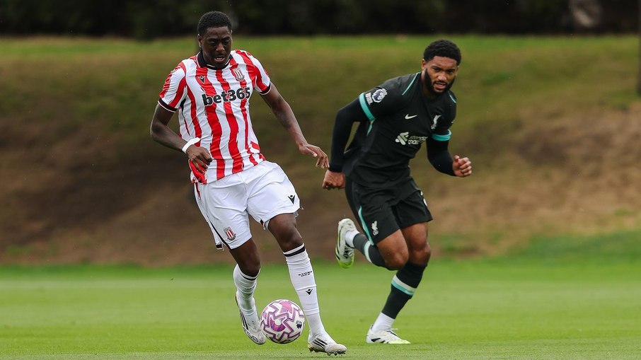 Stoke City em ação: o clube inglês é patrocinado pela Bet365 Stoke City em ação: o clube inglês é patrocinado pela Bet365