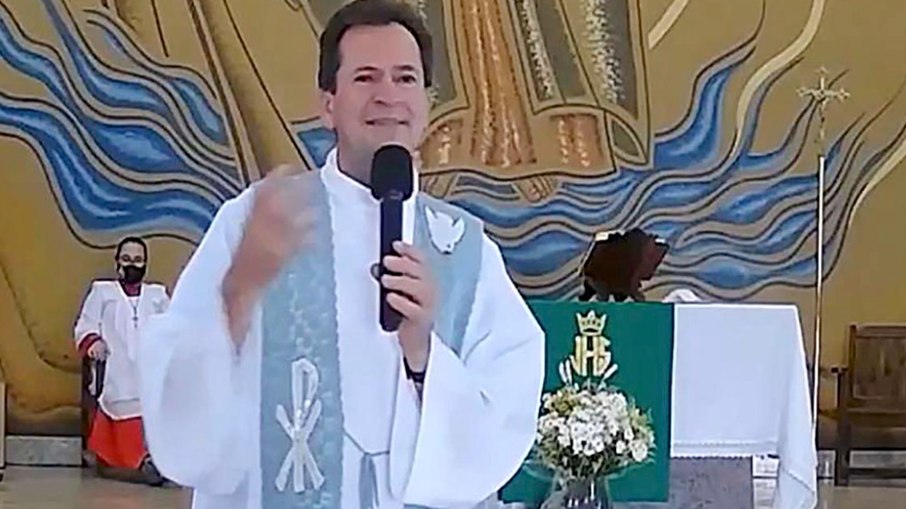 Ex-padre Nelson Koch está proibido de trabalhar fora da cadeia Ex-padre Nelson Koch está proibido de trabalhar fora da cadeia