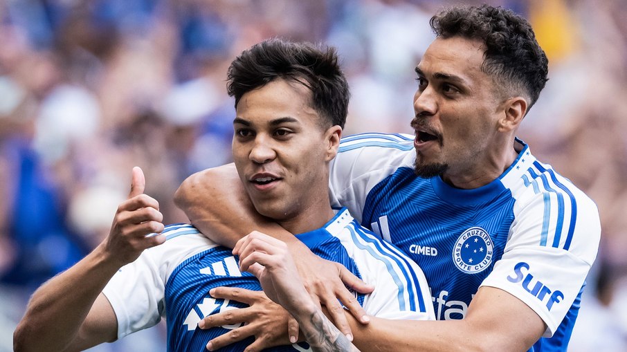 Cruzeiro e CRB se enfrentam na noite desta quarta-feira pela Copa do Brasil Cruzeiro e CRB se enfrentam na noite desta quarta-feira pela Copa do Brasil