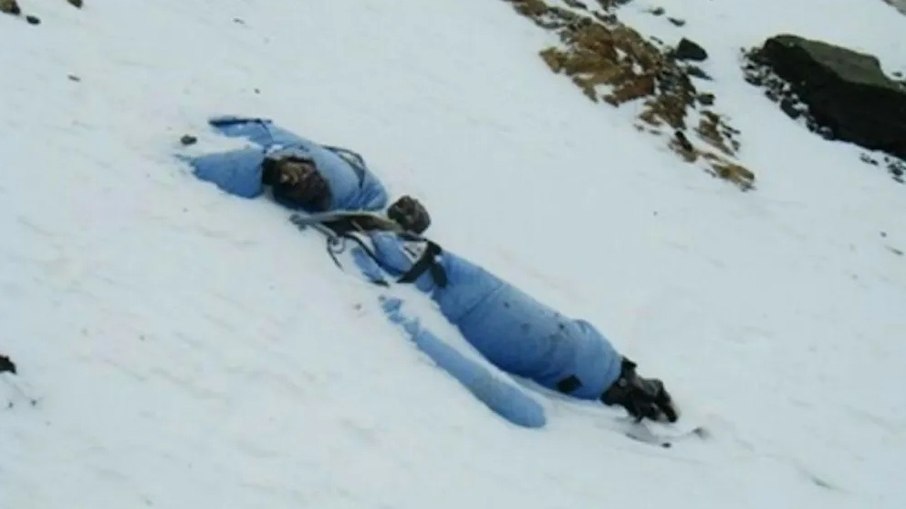 Corpo no Everest Corpo no Everest