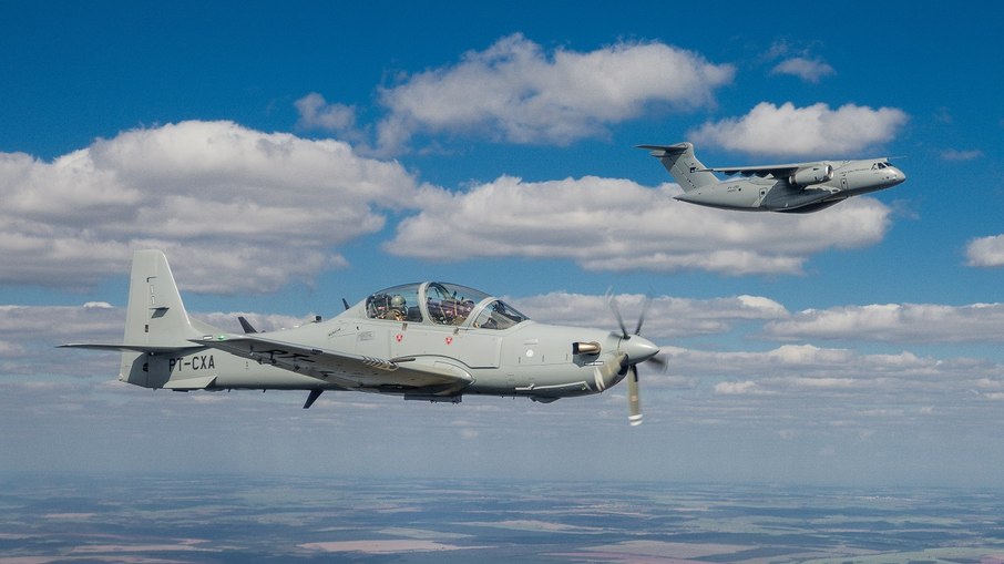 Desde a sua fundação em 1969, a empresa já entregou mais de 9 mil aviões Desde a sua fundação em 1969, a empresa já entregou mais de 9 mil aviões