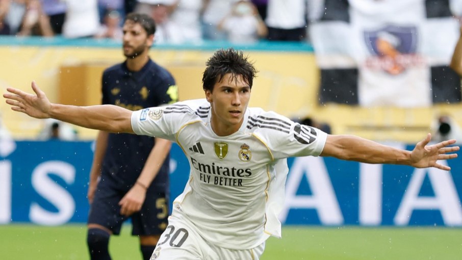 Joia da base decide, Real Madrid bate Juventus e vai às quartas de final do Mundial