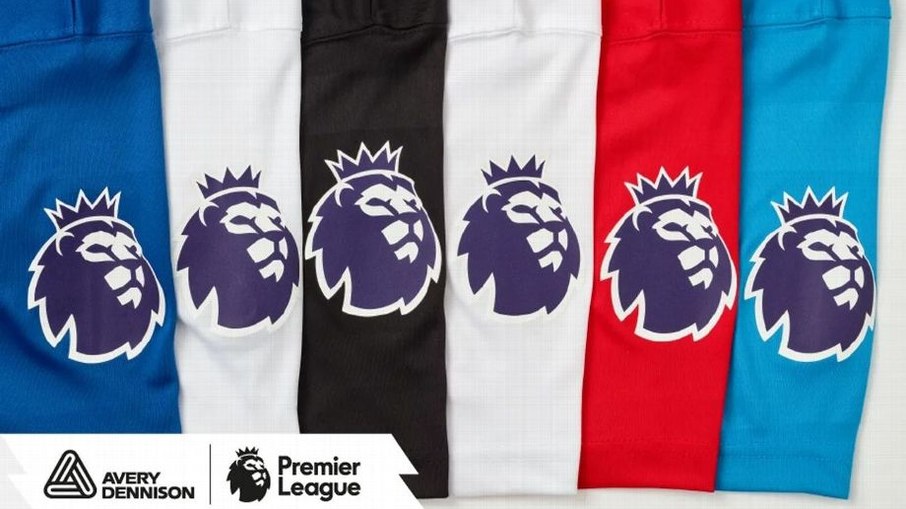 Uniformes com logo da Premier League Uniformes com logo da Premier League