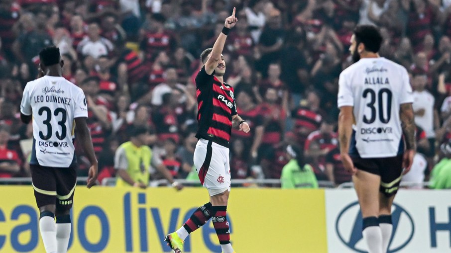 Léo Ortiz se tornou fundamental no Flamengo Léo Ortiz se tornou fundamental no Flamengo