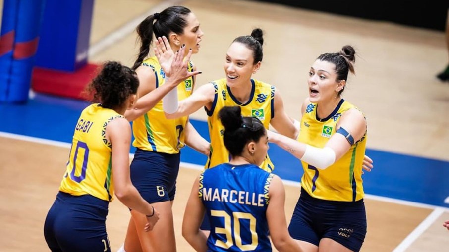 Brasil derrota o Japão e chega à final da Liga das Nações Brasil derrota o Japão e chega à final da Liga das Nações