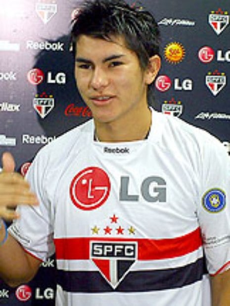 Saavedra sequer entrou em campo pelo São Paulo