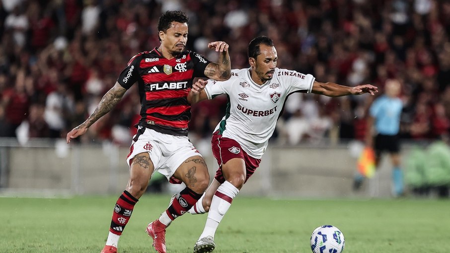Flamengo e Fluminense fizeram jogo com pouca inspiração neste domingo