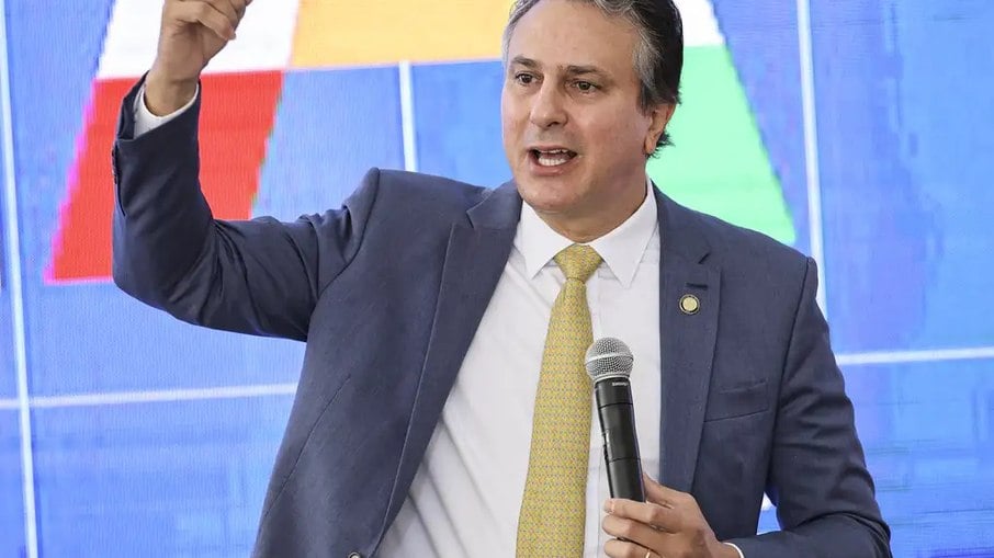 O ministro da Educação, Camilo Santana O ministro da Educação, Camilo Santana