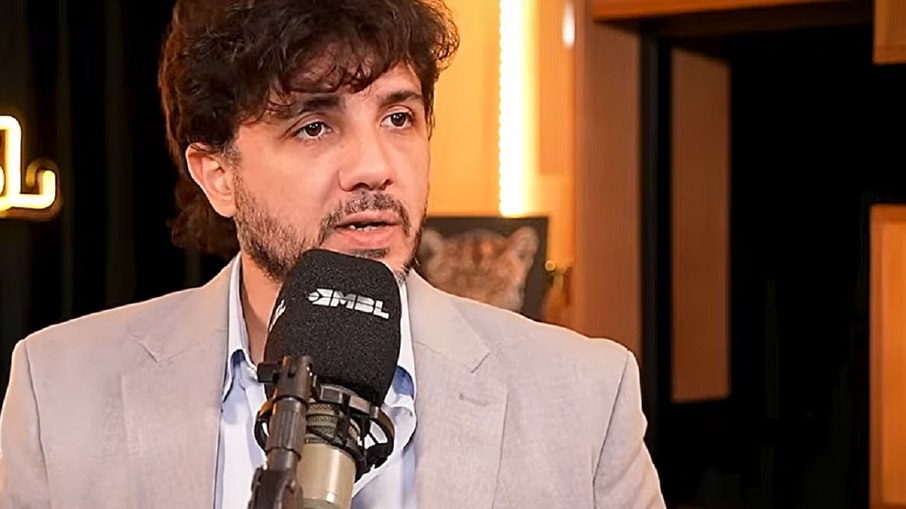 Renan Santos falou ter sido procurado pelo Centrão