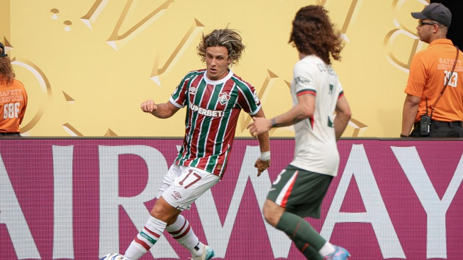 Vingança? Botafogo e Flamengo provocam Fluminense após eliminação Vingança? Botafogo e Flamengo provocam Fluminense após eliminação