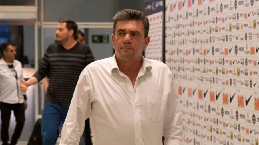 Em meio a investigações, Andrés pode ser expulso do Corinthians Em meio a investigações, Andrés pode ser expulso do Corinthians