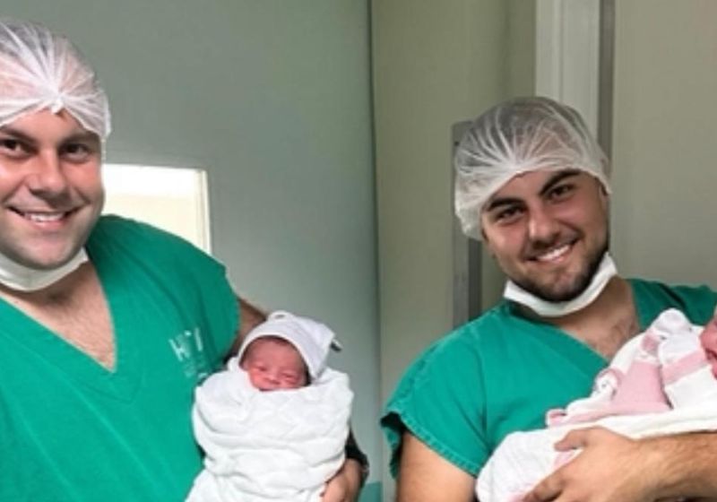 Irmãos brasileiros que se tornam pais no mesmo dia também serão padrinhos dos filhos Os irmãos Dalton e Marcos, que foram pais no mesmo dia, anunciaram que serão padrinhos dos sobrinhos. Eles também se casaram no mesmo dia no ES. Foto: HIFA