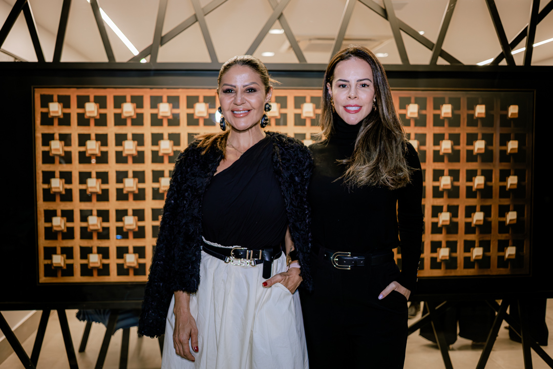 Eliene Lucindo e Mari Hilário