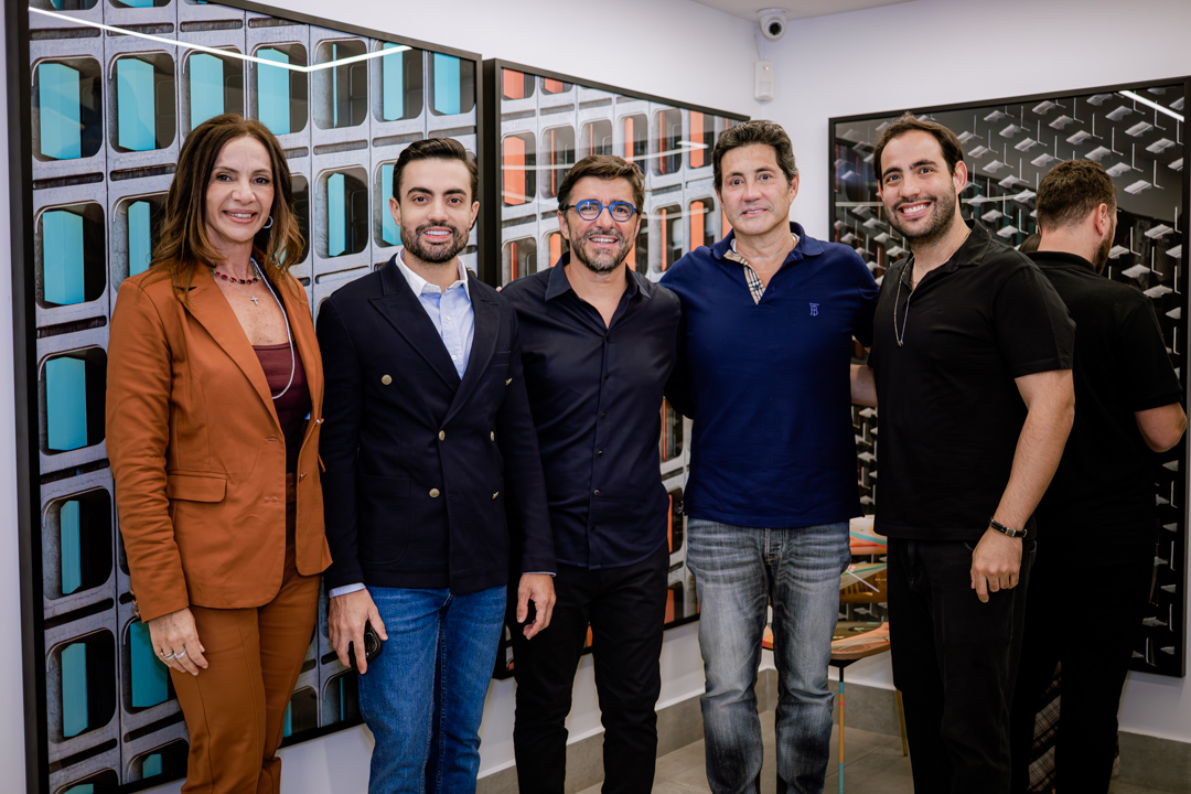 Paula Santana, Douglas Galvão, Celso Jr, Fábio Andreade e Felipe Amorim