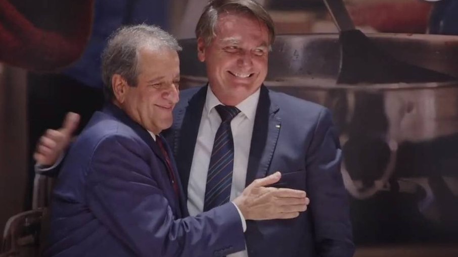 Ex-presidente Jair Bolsonaro (PL) e Valdemar Costa Neto, presidente do Partido Liberal. Ex-presidente Jair Bolsonaro (PL) e Valdemar Costa Neto, presidente do Partido Liberal.