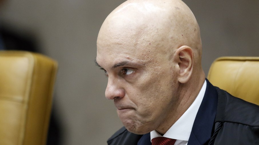 O ministro destaca ainda o repasse de R$ 2 milhões feito por Jair Bolsonaro