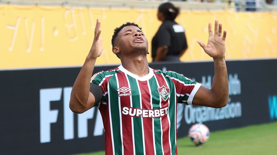 Hércules custou 4x menos ao Flu do que a premiação da vaga à semi Hércules custou 4x menos ao Flu do que a premiação da vaga à semi