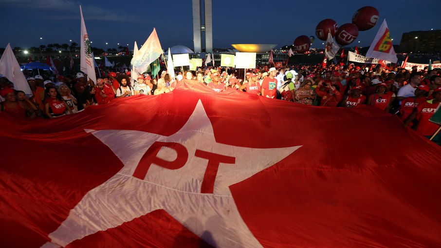 A decisão de suspender a votação em Minas gerou reações entre lideranças petistas A decisão de suspender a votação em Minas gerou reações entre lideranças petistas