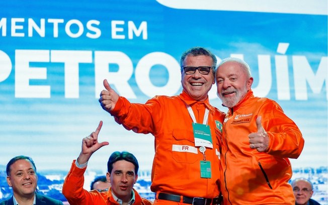 “É possível fazer do Brasil um País de classe média”, diz Lula “É possível fazer do Brasil um País de classe média”, diz Lula