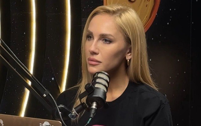 Patrícia Lazzarotto durante a apresentação do podcast Ciência Sem Fim, um dos maiores programas de divulgação científica do país Patrícia Lazzarotto durante a apresentação do podcast Ciência Sem Fim, um dos maiores programas de divulgação científica do país
