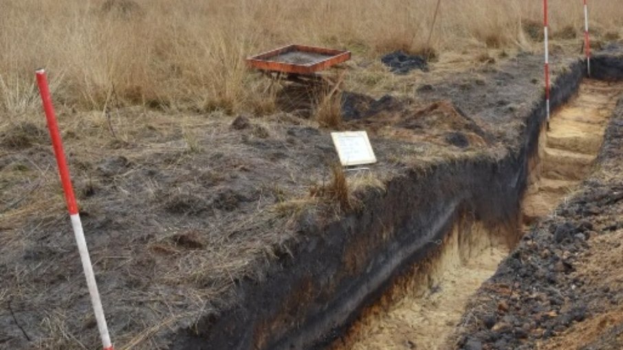 Escavações no local revelaram um forte militar romano temporário na Holanda. Escavações no local revelaram um forte militar romano temporário na Holanda.
