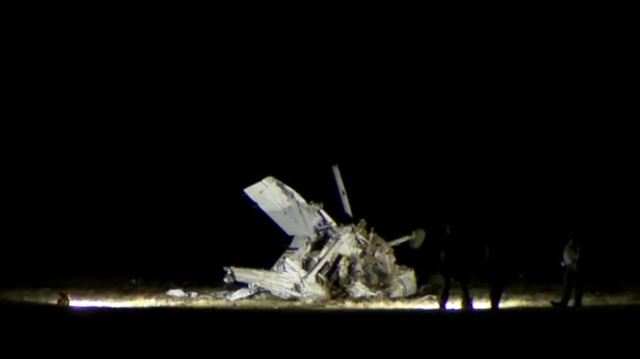 Avião cai e deixa um morto nos EUA Avião cai e deixa um morto nos EUA