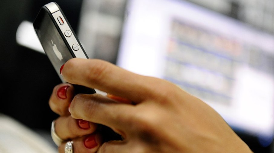 Relações pessoais são substituídas pelas conversas online Relações pessoais são substituídas pelas conversas online