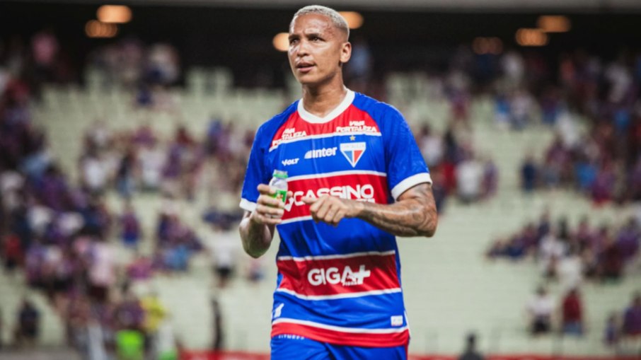 Deyverson soma bons números no Leão