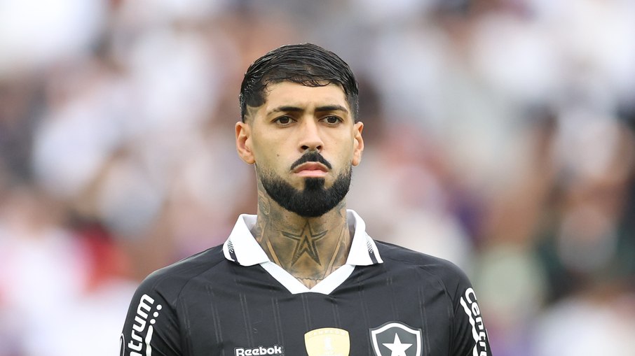 Zagueiro do Botafogo, Barboza foi um dos que se salvou da má atuação contra a LDU na Libertadores Zagueiro do Botafogo, Barboza foi um dos que se salvou da má atuação contra a LDU na Libertadores
