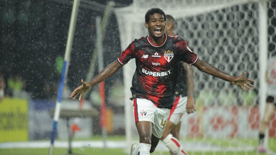 Lucas Ferreira vai jogar na Ucrânia Lucas Ferreira vai jogar na Ucrânia