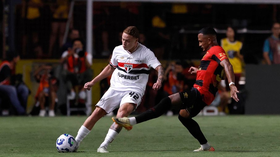 Promessas são protagonista e São Paulo empata com o Sport