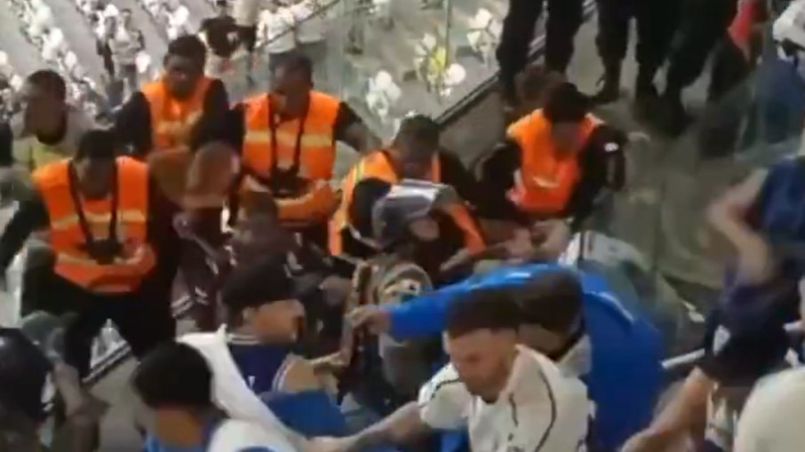 Argentinos são presos após confusão no jogo do Atlético-MG