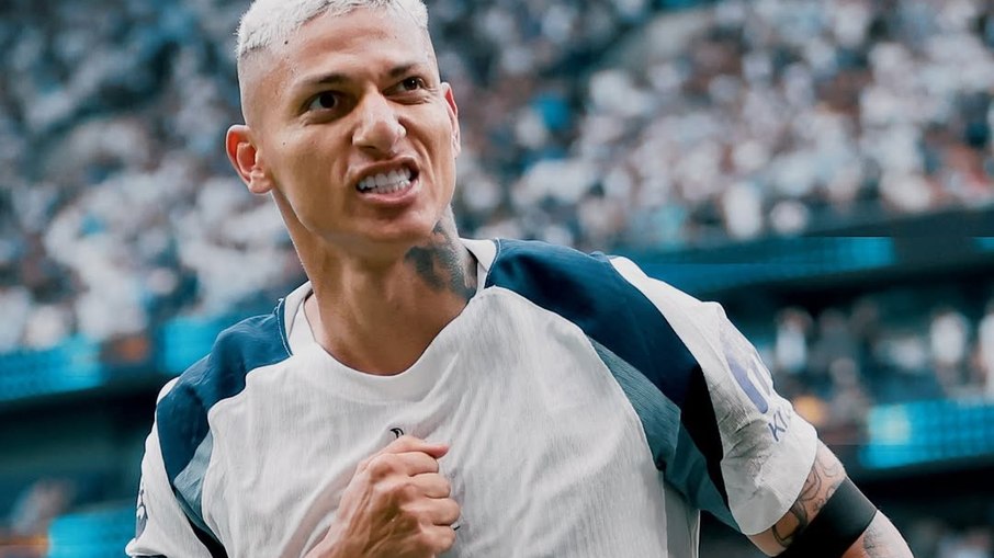 Richarlison marcou duas vezes na primeira rodada da Premier League Richarlison marcou duas vezes na primeira rodada da Premier League