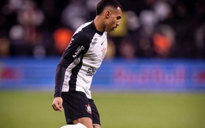 Matheuzinho fez um belo gol de falta, mas não evitou a derrota do Corinthians para o Juventude Matheuzinho fez um belo gol de falta, mas não evitou a derrota do Corinthians para o Juventude